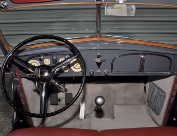 Panel frontal 1934 Cadillac V12 370-D All Weather Phaeton by Fleetwood