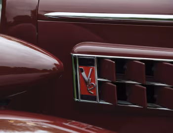 1934 Cadillac V12 370-D Town Sedan by Fleetwood (6033-S)