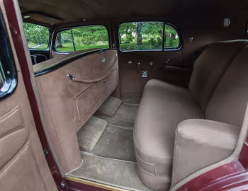 Interior 1934 Cadillac V12 370-D Town Sedan by Fleetwood (6033-S)