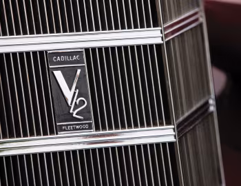 1934 Cadillac V12 370-D Town Sedan by Fleetwood (6033-S)