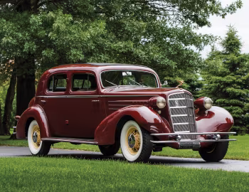 1934 Cadillac V12 370-D Town Sedan by Fleetwood (6033-S)