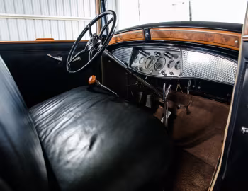 Interior 1930 Cadillac V16 452 7-passenger Imperial by Fleetwood (4375)