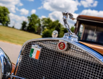Mascota 1930 Cadillac V16 452 7-passenger Imperial by Fleetwood (4375)
