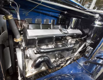 Bajo el capó 1930 Cadillac V16 452 All-Weather Phaeton by Fleetwood (4380)