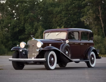 1932 Cadillac V16 452-B 5-passenger Sedan by Fleetwood (5130-S)
