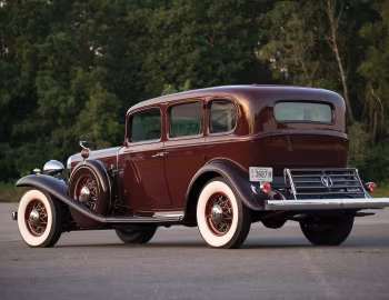 1932 Cadillac V16 452-B 5-passenger Sedan by Fleetwood (5130-S)