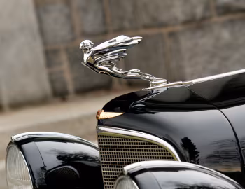 Mascota 1933 Cadillac V16 452-C 7-passenger Sedan by Fleetwood (5575-S)