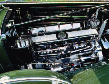 Bajo el capó 1933 Cadillac V16 452-C Convertible Phaeton by Fleetwood (5580)