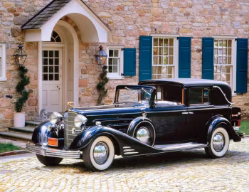 1933 Cadillac V16 452-C Transformable Town Cabriolet by Fleetwood (5525)
