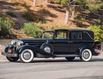 1933 Cadillac V16 452-C Transformable Town Cabriolet by Fleetwood (5525)