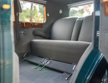 Interior 1930 Cadillac V16 452 7-passenger Imperial by Fleetwood (4375)