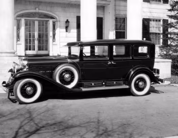 1930 Cadillac V16 452 7-passenger Imperial by Fleetwood (4375)