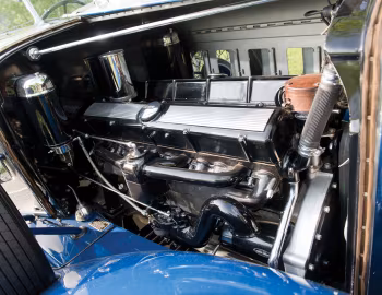 Bajo el capó 1930 Cadillac V16 452 Sport Phaeton by Fleetwood (4260)