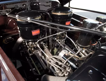 Bajo el capó 1938 Cadillac V16 Series 90 Convertible Coupe (9067)