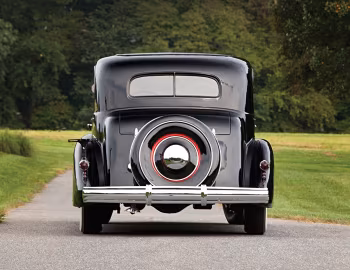 1934 Cadillac V8 355-D Town Coupe by Fisher (10 34722)