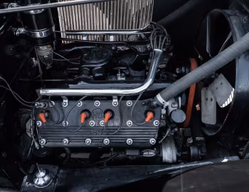 Bajo el capó 1929 Cadillac V8 341-B Transformable Town Cabriolet by Fleetwood (3512)