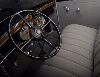 Panel frontal 1931 Cadillac V8 355-A 7-passenger Sedan by Fisher (31262)