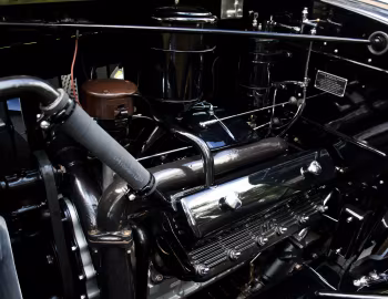 Bajo el capó 1931 Cadillac V8 355-A Convertible Coupe by Fleetwood (4535)