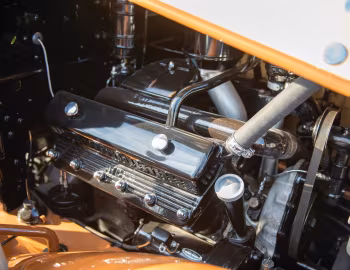 Bajo el capó 1931 Cadillac V8 355-A Convertible Coupe by Fleetwood (4535)
