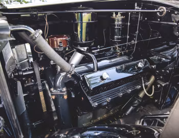 Bajo el capó 1931 Cadillac V8 355-A Roadster by Fleetwood (4502)