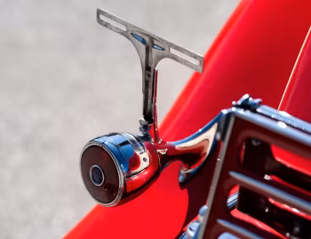 1932 Cadillac V8 355-B 2/4-passenger Roadster by Fisher (32-8-155)