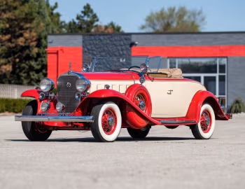 1932 Cadillac V8 355-B 2/4-passenger Roadster by Fisher (32-8-155)