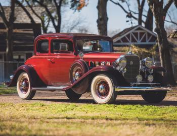 1932 Cadillac V8 355-B 5-passenger Coupe by Fisher (32-8-272)