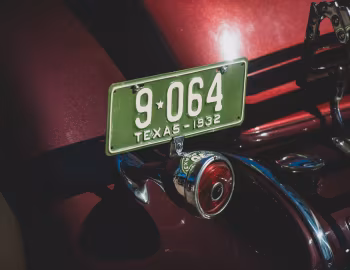 1932 Cadillac V8 355-B 5-passenger Coupe by Fisher (32-8-272)