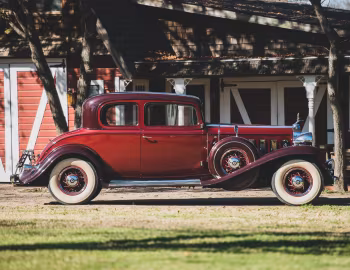 1932 Cadillac V8 355-B 5-passenger Coupe by Fisher (32-8-272)