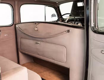 Interior 1935 Cadillac V8 Series 30 355-D Town Sedan by Fleetwood (6033-S)