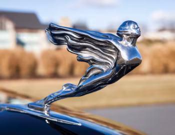 Mascota 1935 Cadillac V8 Series 30 355-D Town Sedan by Fleetwood (6033-S)
