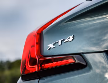 2019–23 Cadillac XT4 Premium Luxury [North America] '2018–23