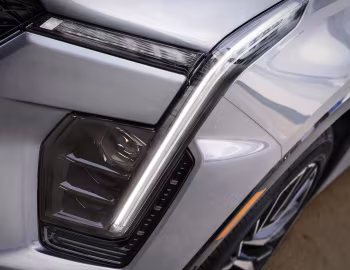 2024–pr. Cadillac XT4 Sport [North America] '2023–pr.