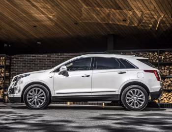 Cadillac XT5 Crossover Platinum [Japan] '10.2017–12.2019