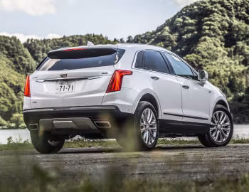 Cadillac XT5 Crossover Platinum [Japan] '10.2017–12.2019