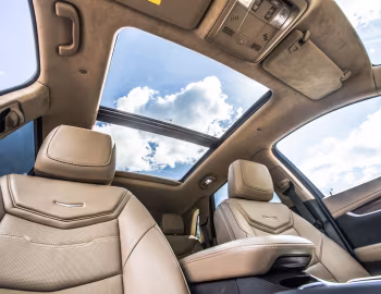 Interior Cadillac XT5 Crossover Platinum [Japan] '10.2017–12.2019