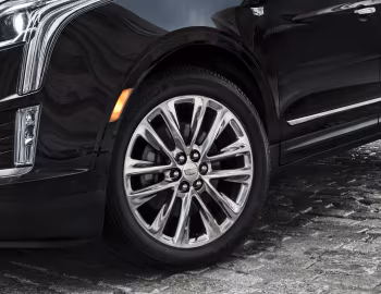 2017–19 Cadillac XT5 Platinum [North America] '2016–19