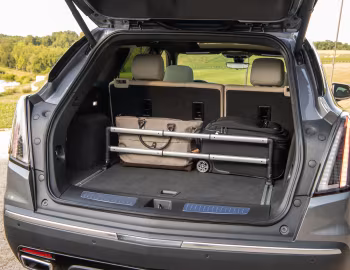 Ambos 2020–pr. Cadillac XT5 Sport [North America] '2019–pr.