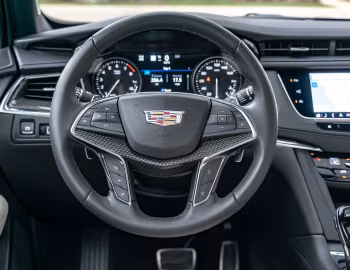 Interior 2020–pr. Cadillac XT5 Sport [North America] '2019–pr.