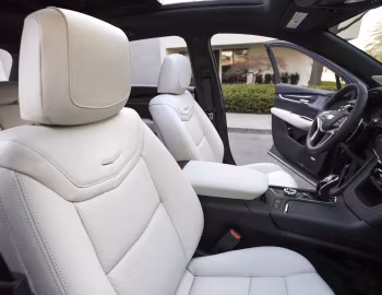 Interior 2020–pr. Cadillac XT5 Sport [North America] '2019–pr.