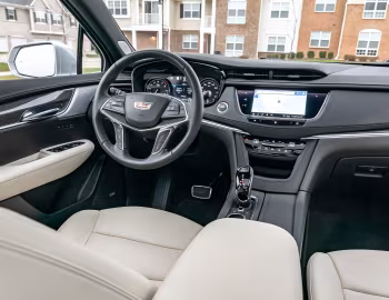 Interior 2020–pr. Cadillac XT5 Sport [North America] '2019–pr.