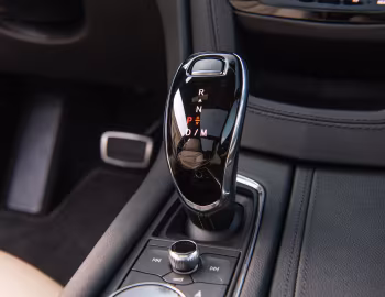 Interior 2020–pr. Cadillac XT5 Sport [North America] '2019–pr.