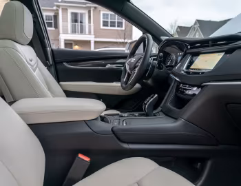 Interior 2020–pr. Cadillac XT5 Sport [North America] '2019–pr.