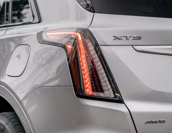 2020–pr. Cadillac XT5 Sport [North America] '2019–pr.