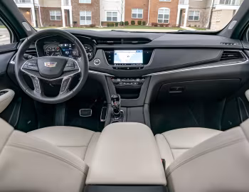 Panel frontal 2020–pr. Cadillac XT5 Sport [North America] '2019–pr.
