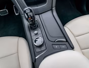 Interior 2020–pr. Cadillac XT5 Sport [North America] '2019–pr.