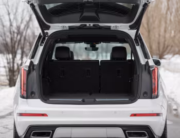 Ambos 2020–pr. Cadillac XT6 Sport [North America] '2019–pr.