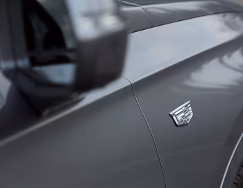 Logotipo 2020–pr. Cadillac XT6 Sport [North America] '2019–pr.
