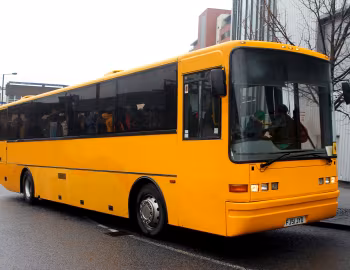Dennis Javelin Caetano Cutlass [UK-spec] (C70F) '2001