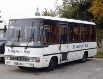 Toyota Coaster BB30R Caetano Optimo [UK-spec] (C18F) '03–09.1986